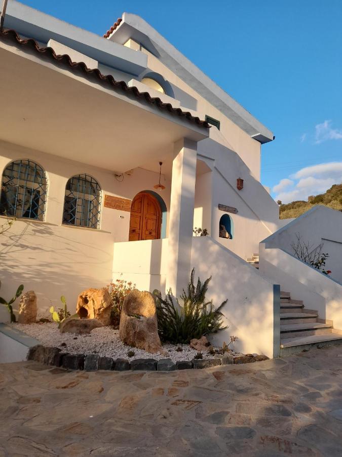 Agriturismo Palas De Serra Country Resort Onifai Exterior foto