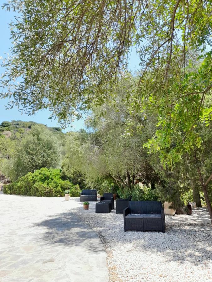 Agriturismo Palas De Serra Country Resort Onifai Exterior foto