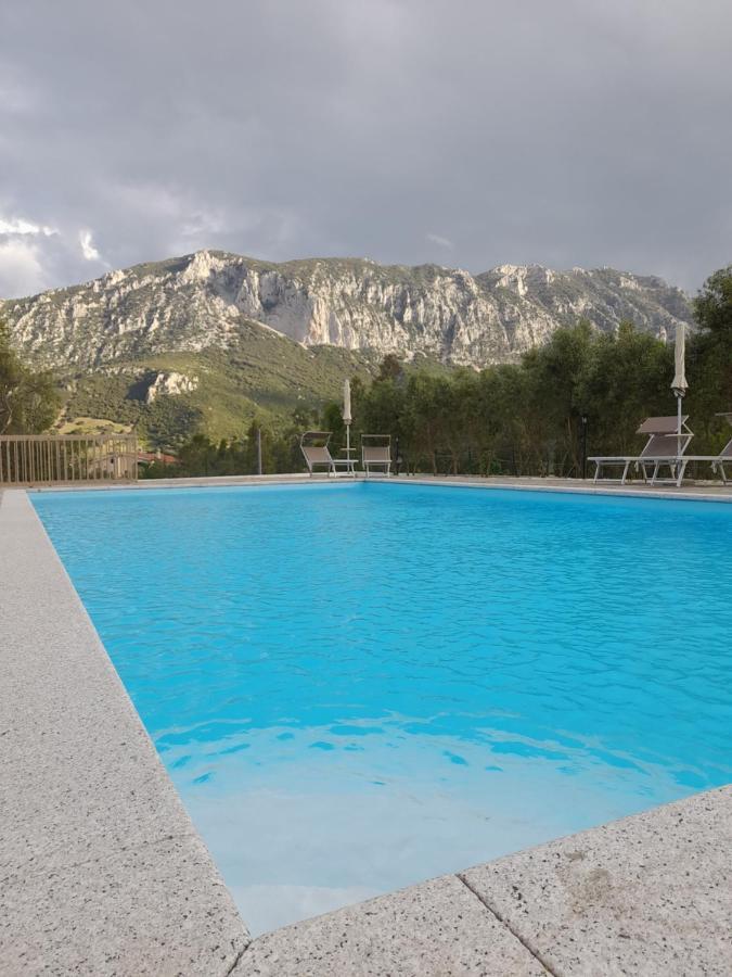 Agriturismo Palas De Serra Country Resort Onifai Exterior foto