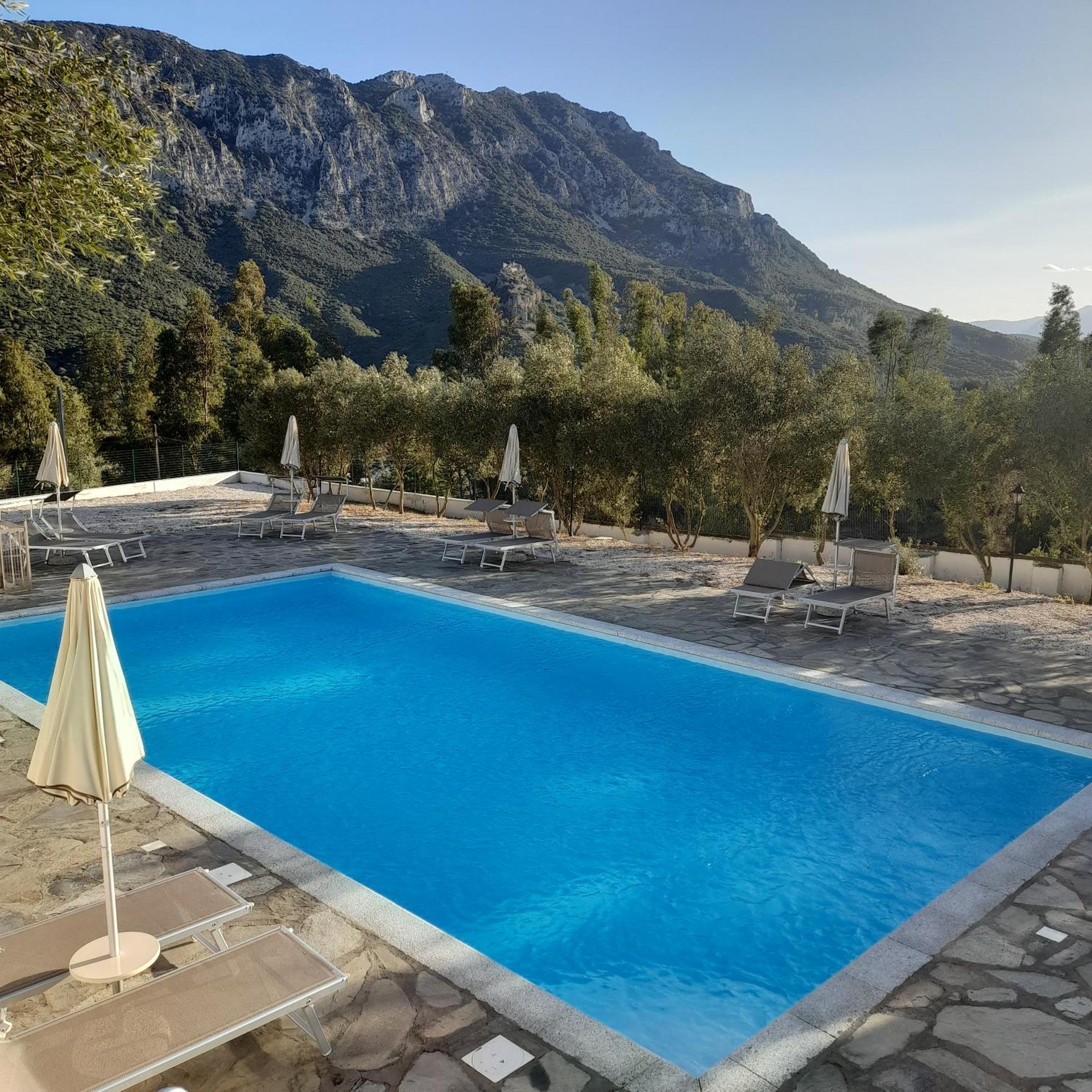 Agriturismo Palas De Serra Country Resort Onifai Exterior foto